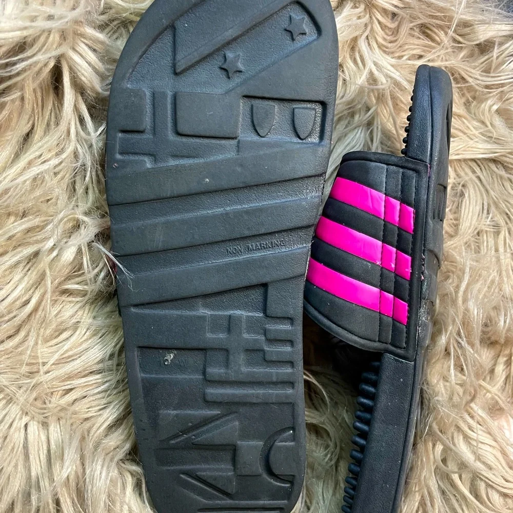 Beach slides - Picture 1 of 2